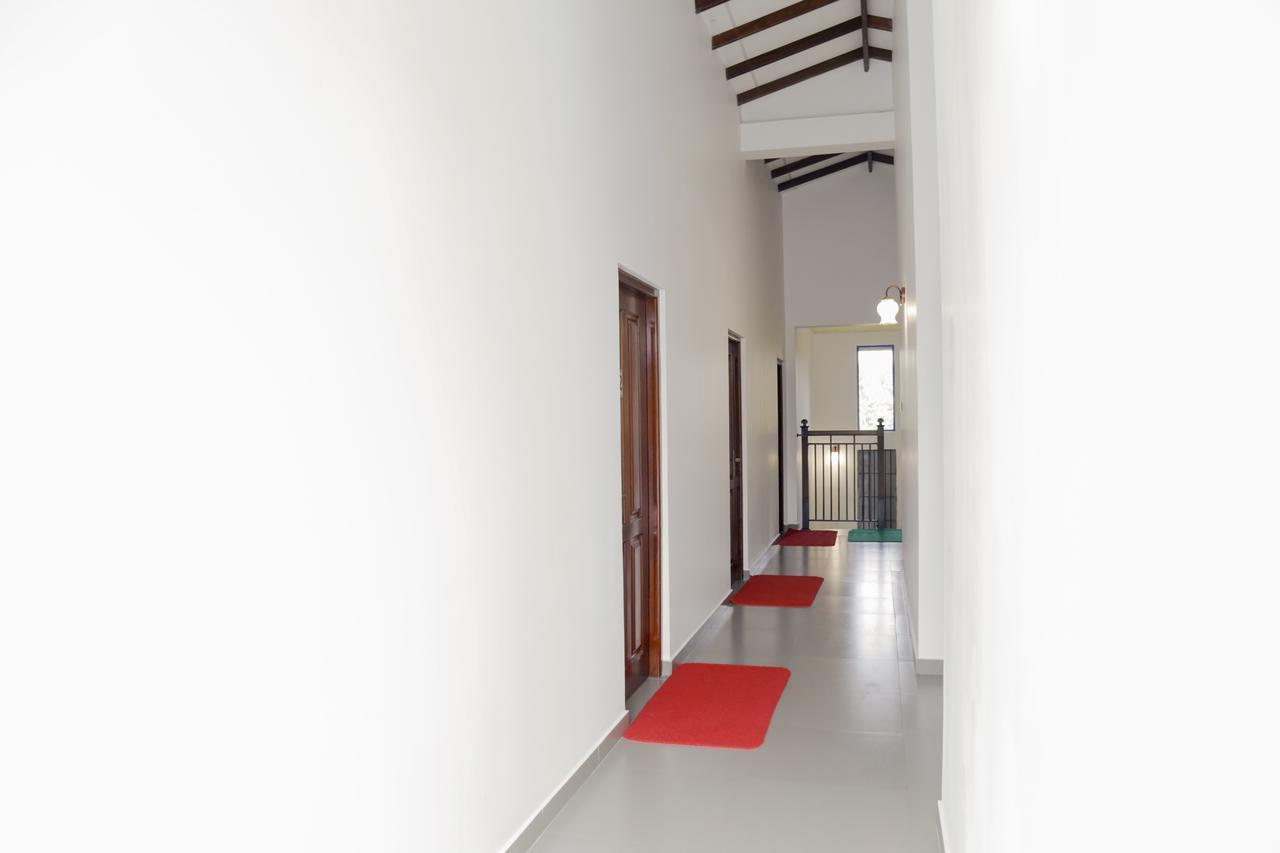 Ranmal Airport Transit Hotel Katunayake Exterior photo